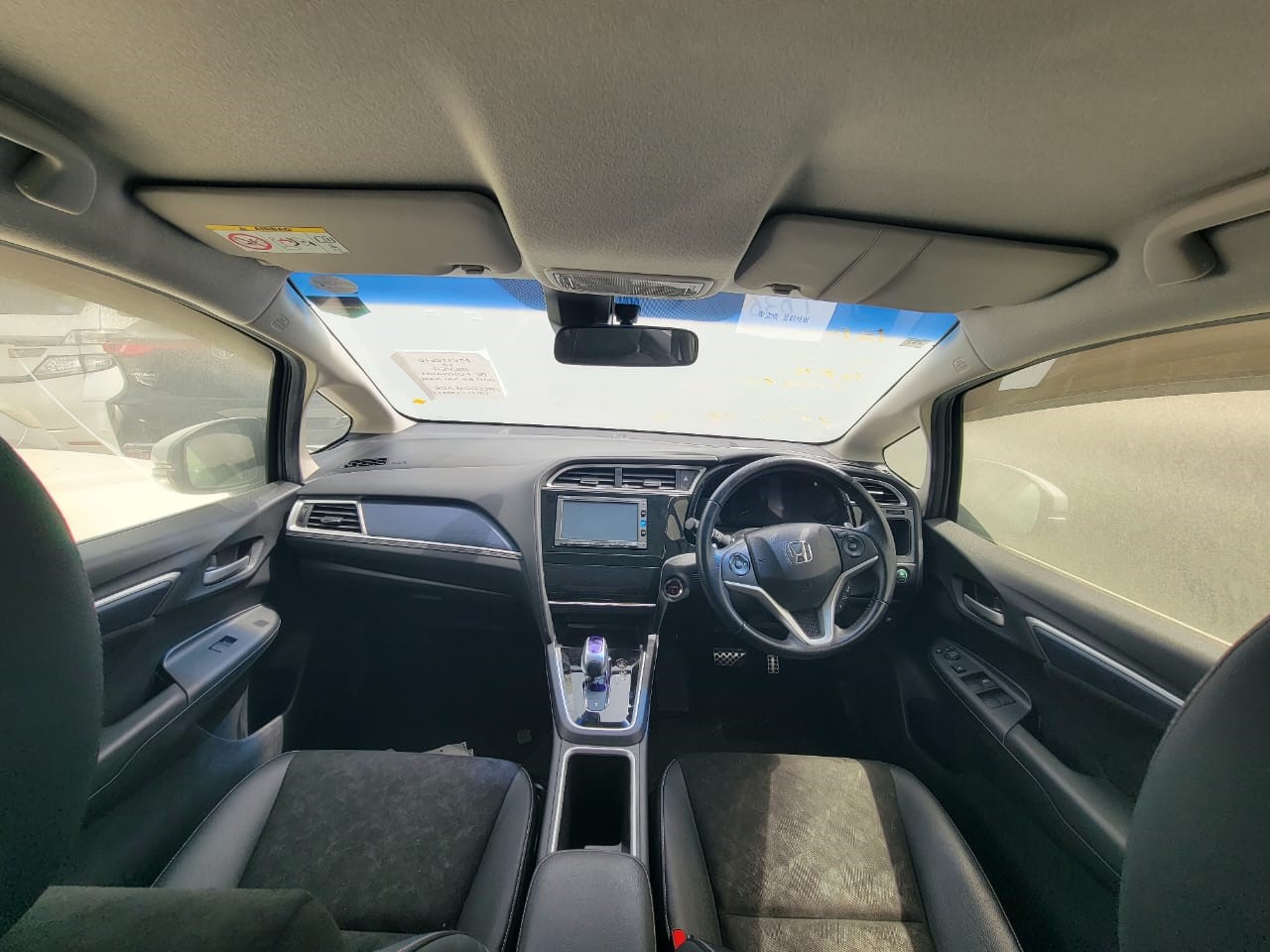 Honda Shuttle side